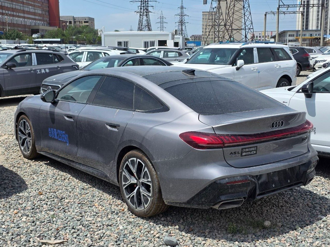 Audi A5L 2026; вид сзади