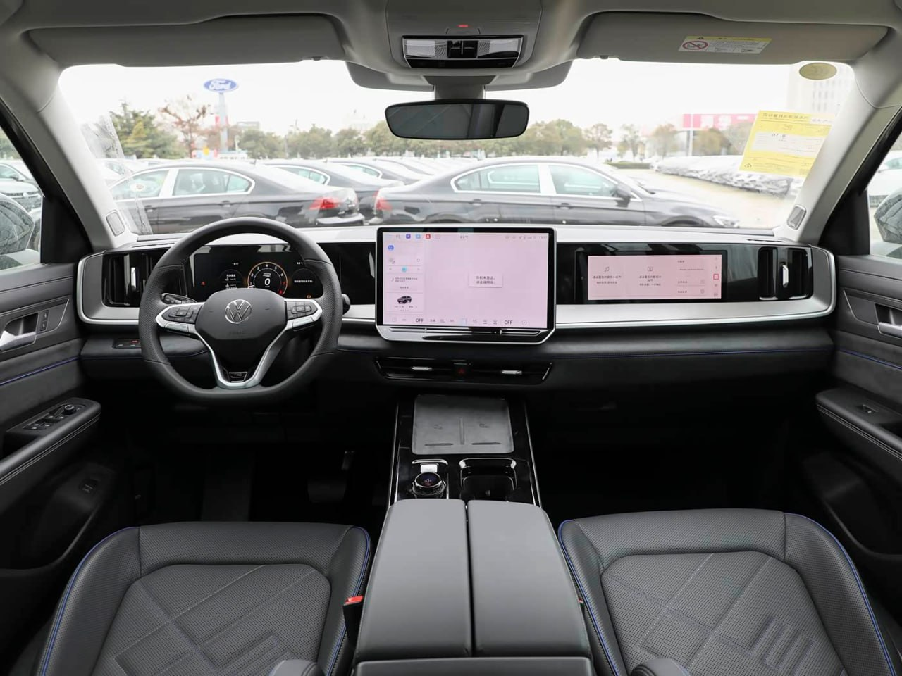 Volkswagen Tavendor 2026; салон